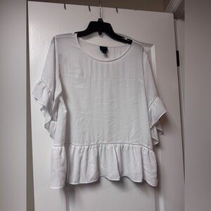 Worthington White Ruffle Sleeve Blouse